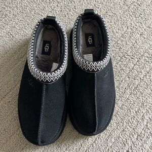 UGG Charcoal Fleece-Lined Slippers